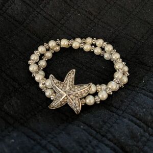 Pearl Beaded stretch Bracelet with Starfish Charm